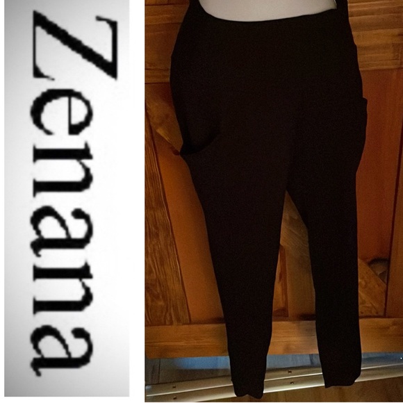 Black Pocket Leggings - Picture 3 of 12